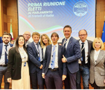 Foto di gruppo degli eletti toscani di Fratelli d'Italia